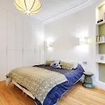 Modern And Attractive Apartment Trocadero